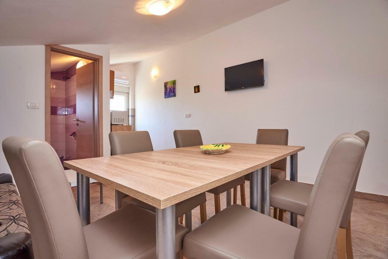 Apartmani B&B Ližnjan المظهر الخارجي الصورة