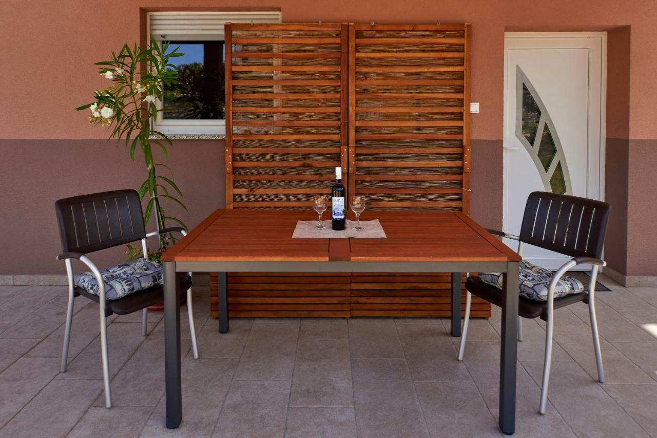 Apartmani B&B Ližnjan المظهر الخارجي الصورة