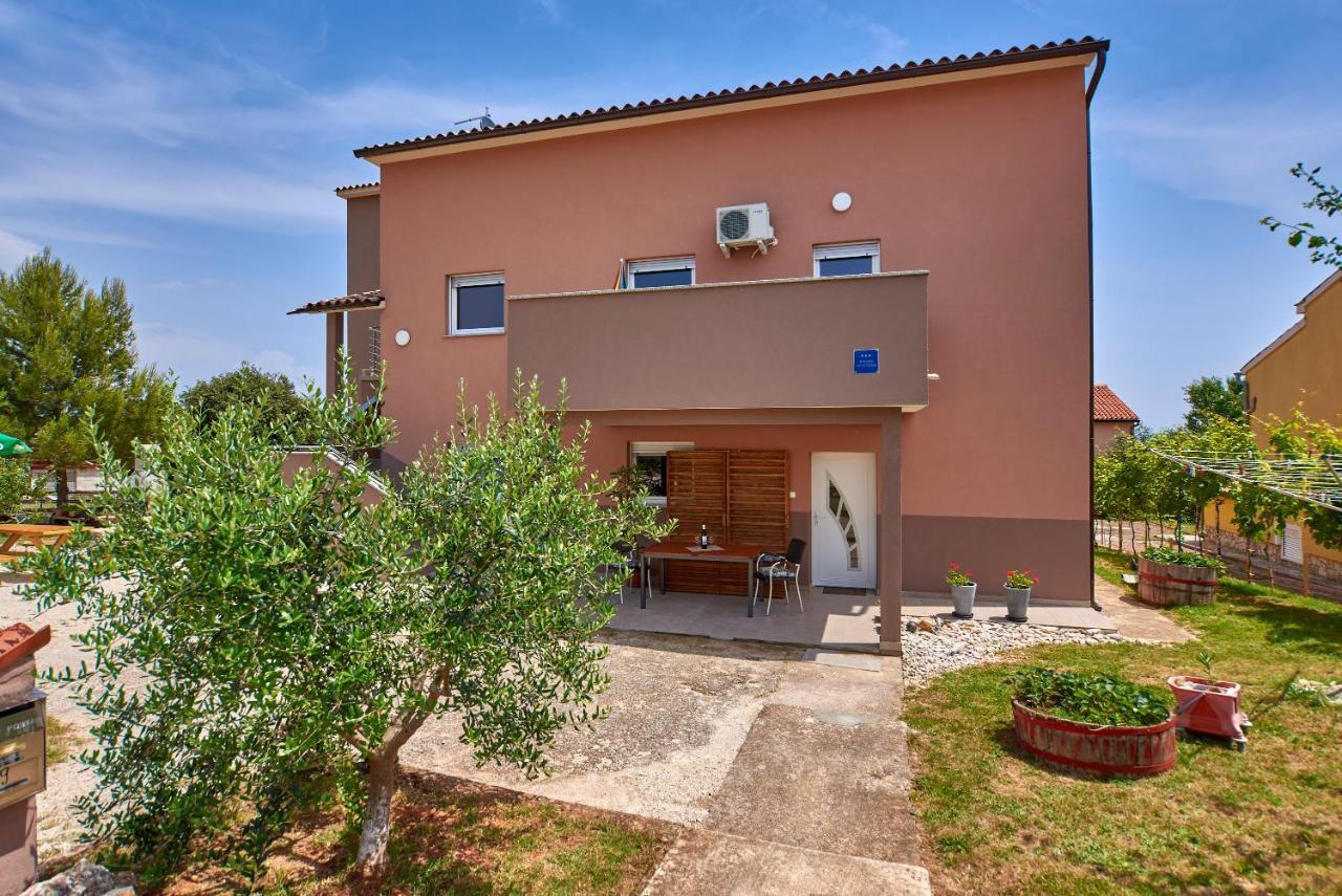 Apartmani B&B Ližnjan المظهر الخارجي الصورة
